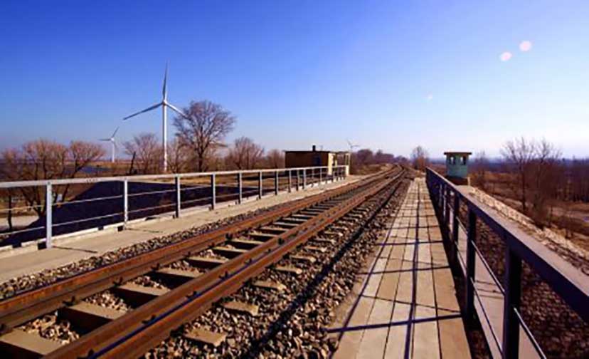 高鐵建設(shè)領(lǐng)域，加大對機(jī)制砂的需求