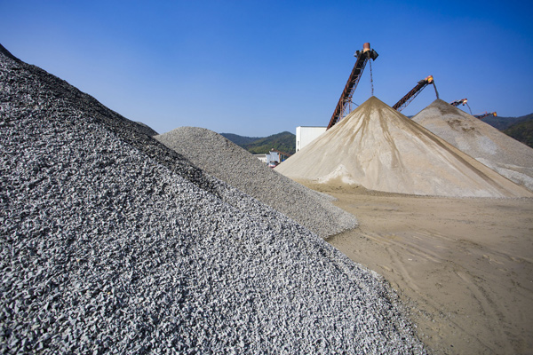 河砂禁采，機(jī)制砂興起，投資制砂設(shè)備，請認(rèn)準(zhǔn)唐山金路