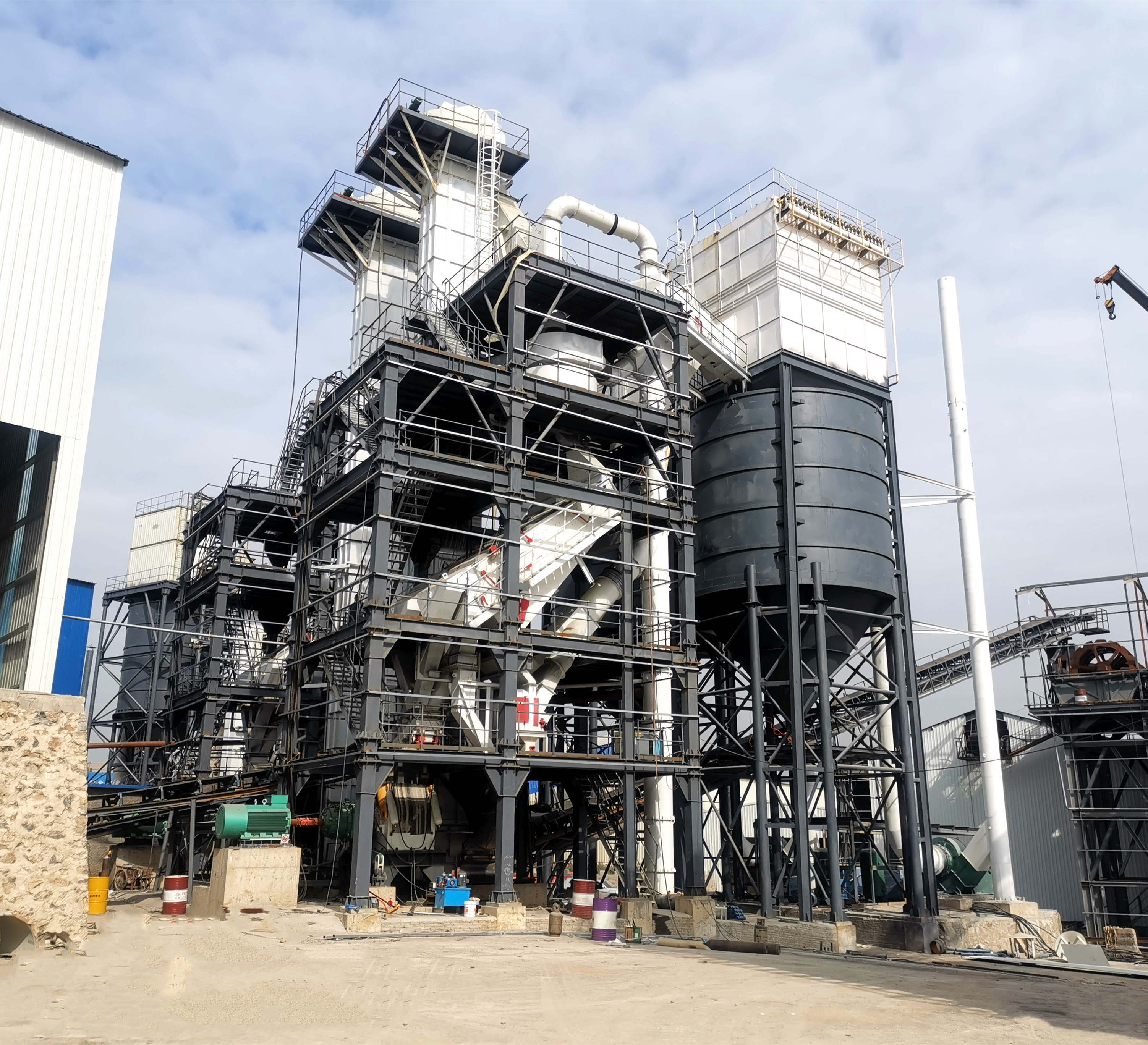 唐山金路干法制砂樓，助力高品質(zhì)機(jī)制砂生產(chǎn)