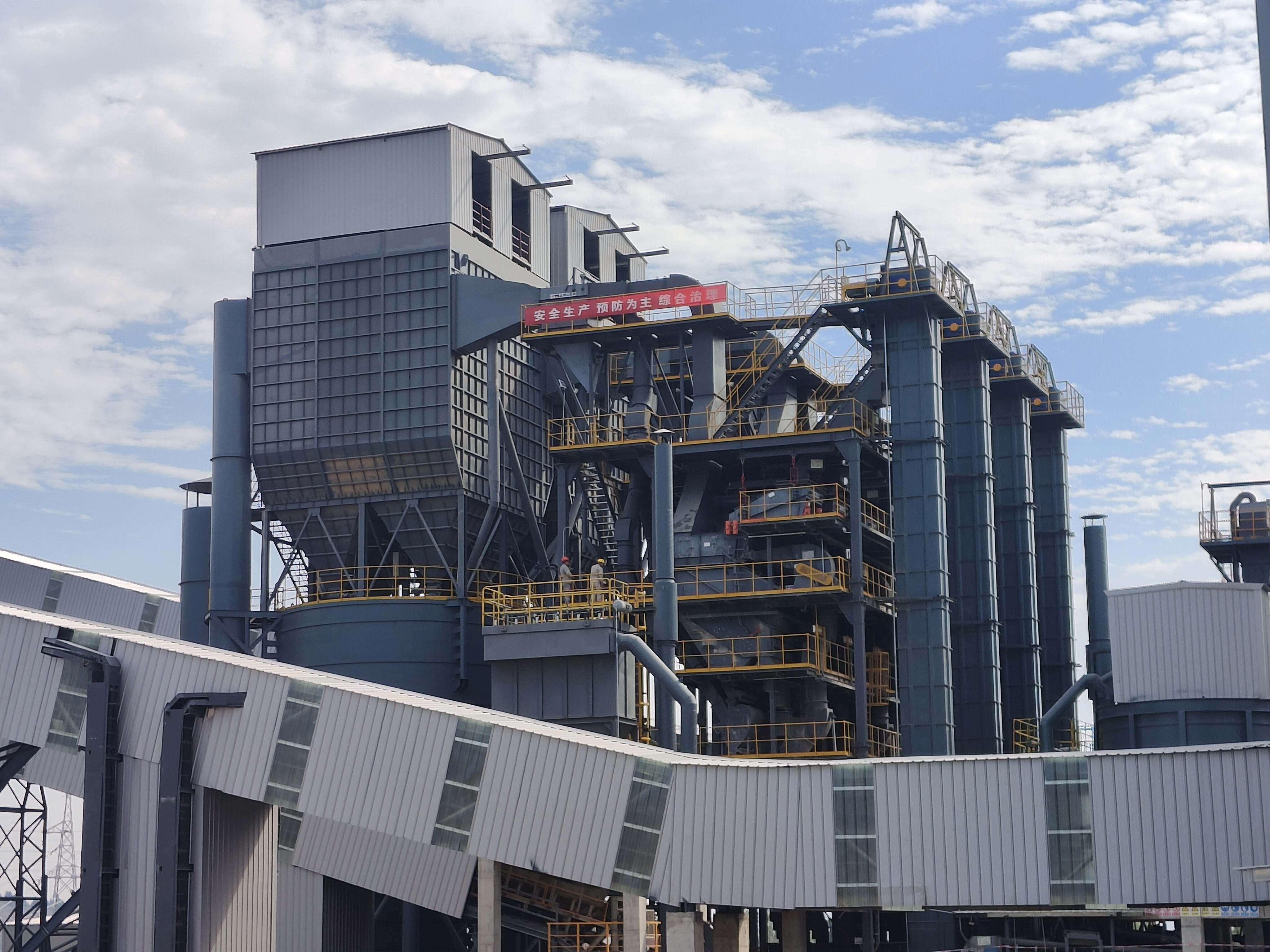 建筑垃圾制砂與普通機(jī)制砂的區(qū)別？為什么推薦制砂樓制砂？